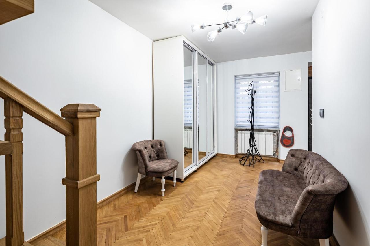 Romari Apartment Вірменська 利沃夫 外观 照片