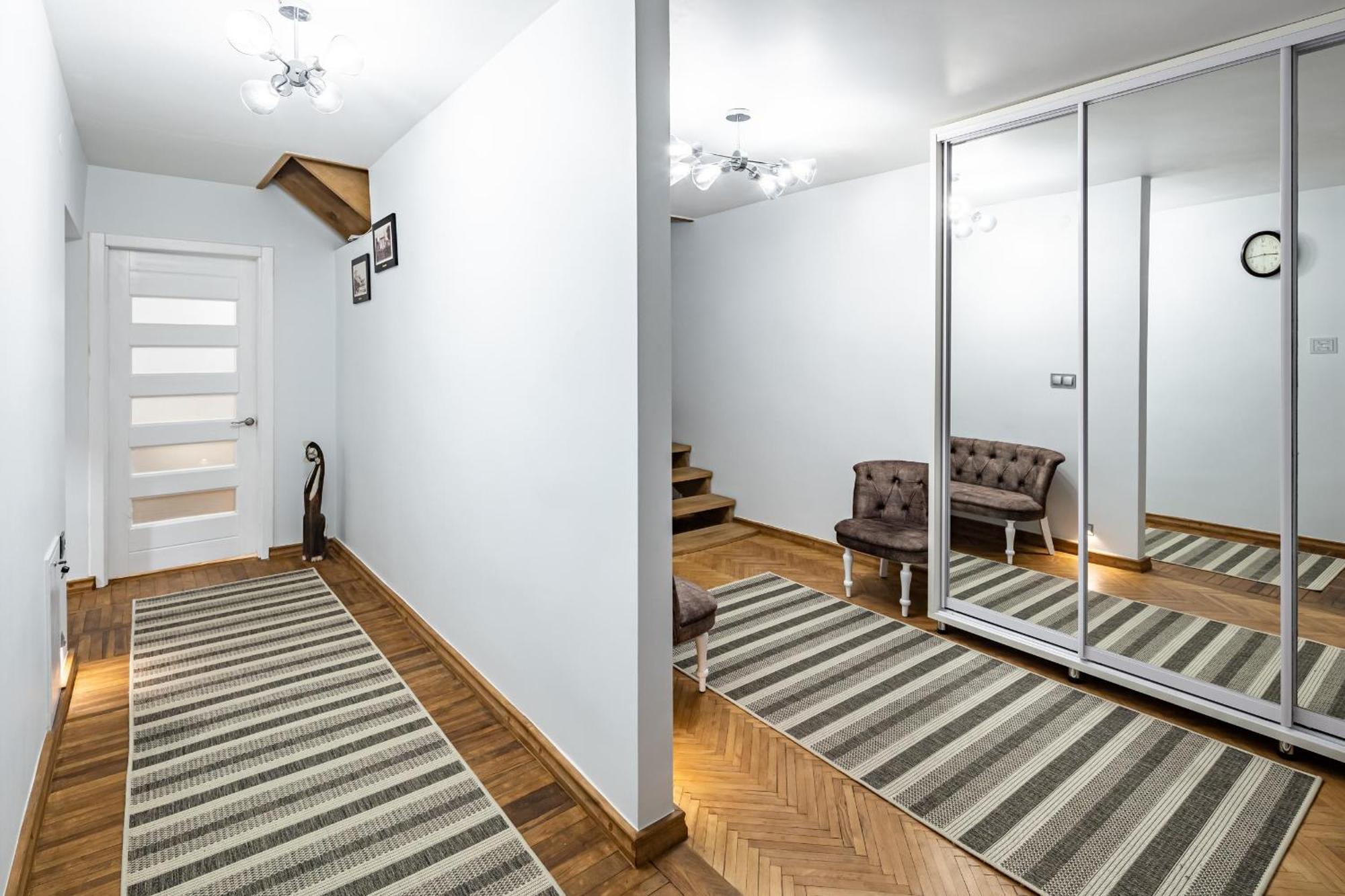 Romari Apartment Вірменська 利沃夫 外观 照片